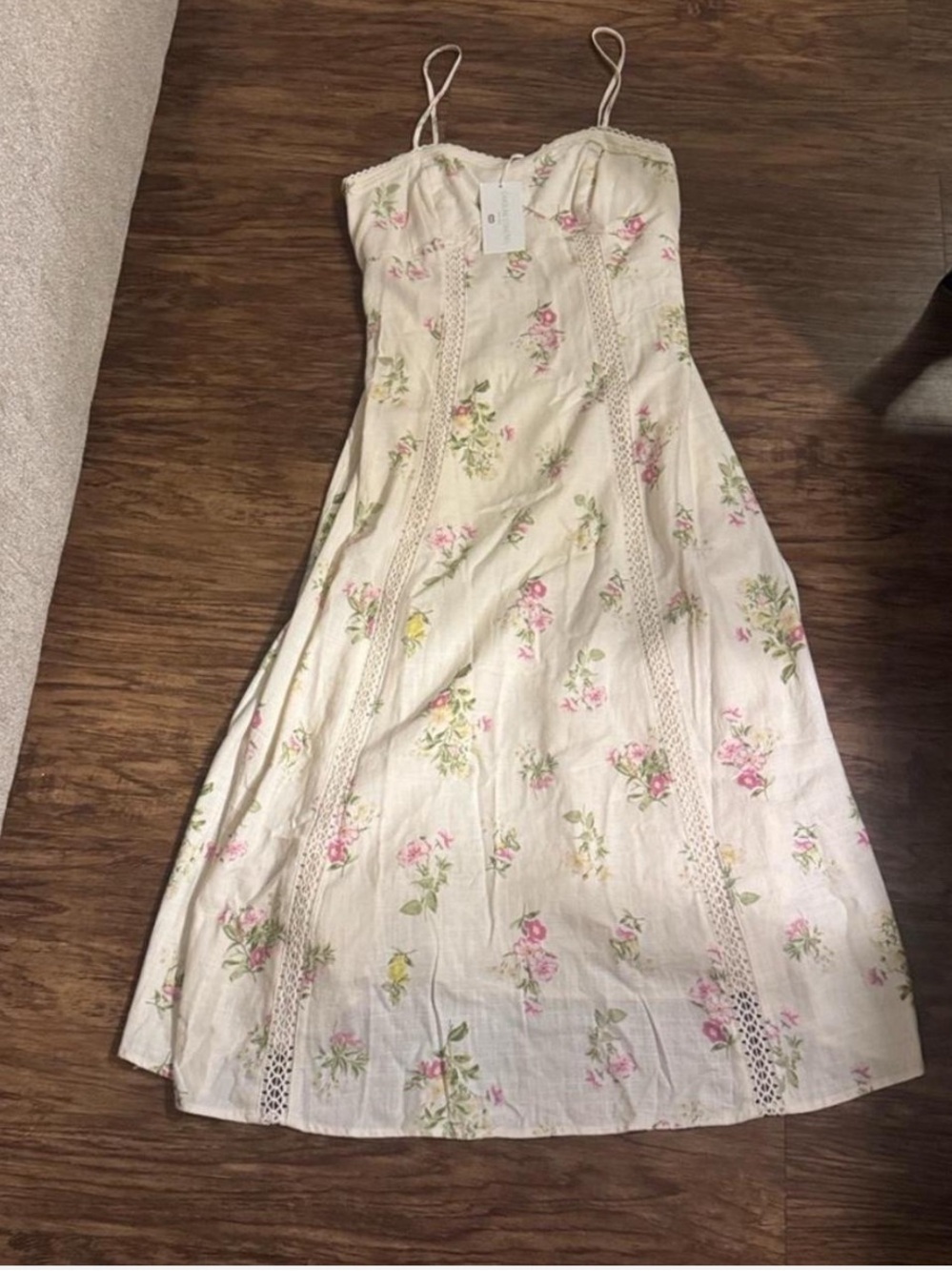 NWT Caroline constas dress size medium